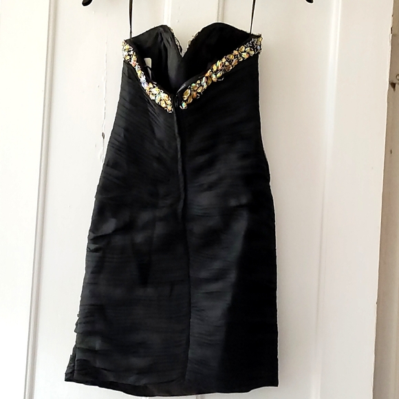 HANNAH S STRAPLESS JEWELED RUNCHED BLACK MINI COCKTAIL DRESS SIZE 2 - NWT - Picture 2 of 12